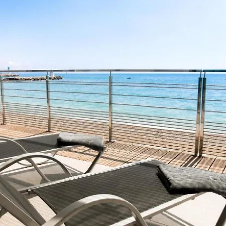 Azur Hotell Villeneuve-Loubet