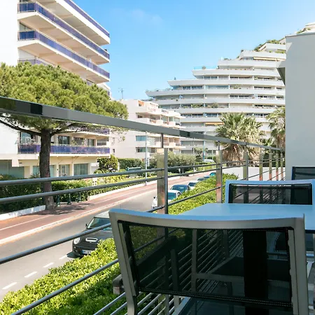 Azur Hotell Villeneuve-Loubet