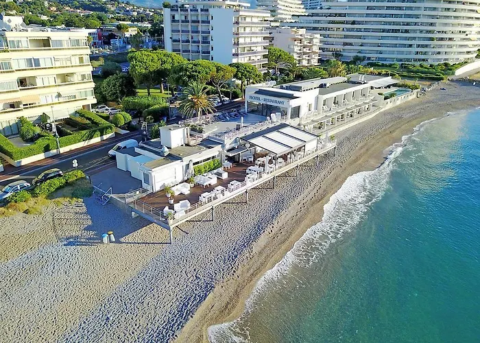 Azur Hotell