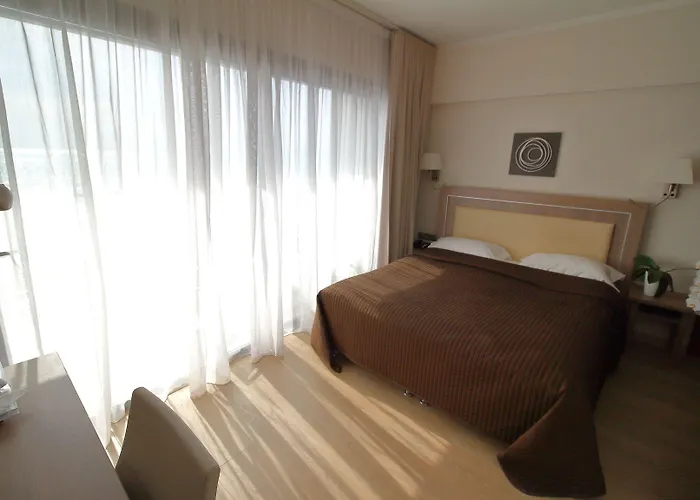 Azur 4* Villeneuve-Loubet