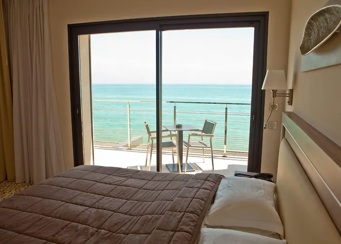 Azur Villeneuve-Loubet