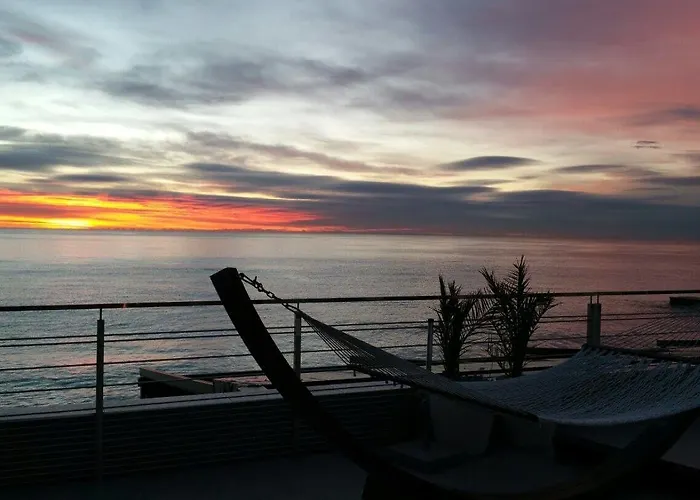 Hotell Azur 4*