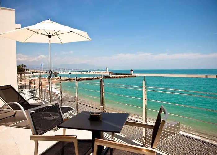 Azur Villeneuve-Loubet
