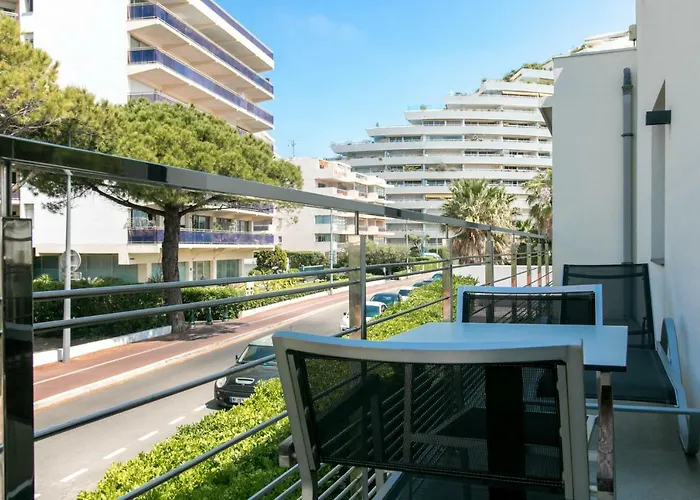 Azur 4* Villeneuve-Loubet