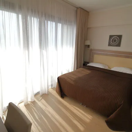 Azur 4* Villeneuve-Loubet