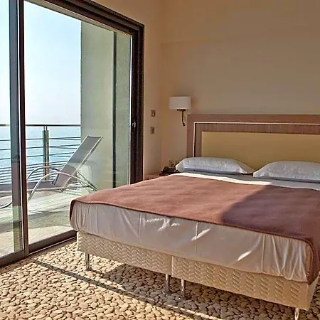 Azur Hotel Villeneuve-Loubet