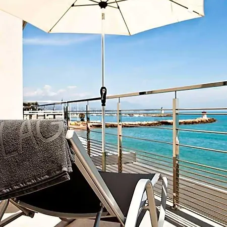 Azur Villeneuve-Loubet